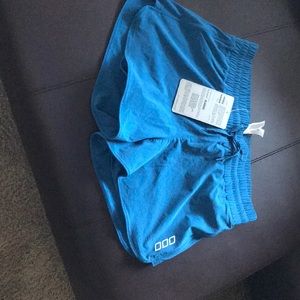 Lorna Jane triple play short color ocean